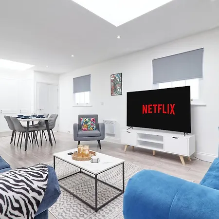 Chelmsford City Centre Modern Duplex With Parking, Wi-Fi & Netflix Exterior photo