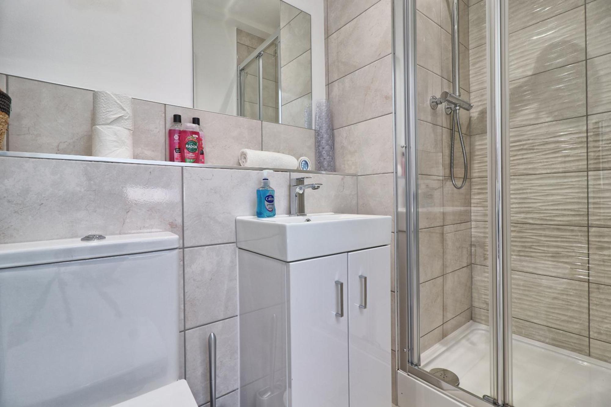 Apartment Centre Modern Duplex With Parking, Wi-fi & Netflix Chelmsford